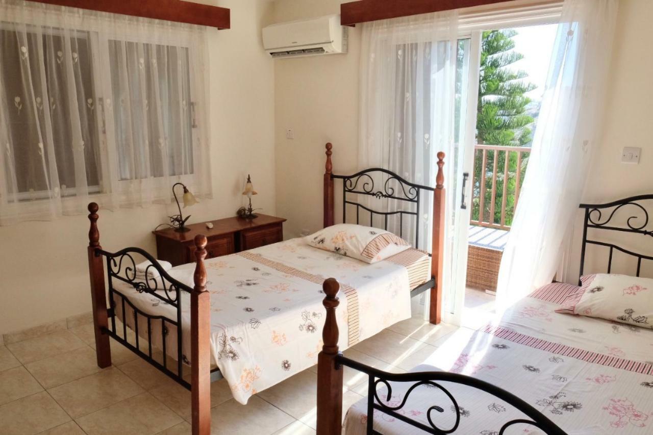 Villa On The First Line Pegeia Exterior foto